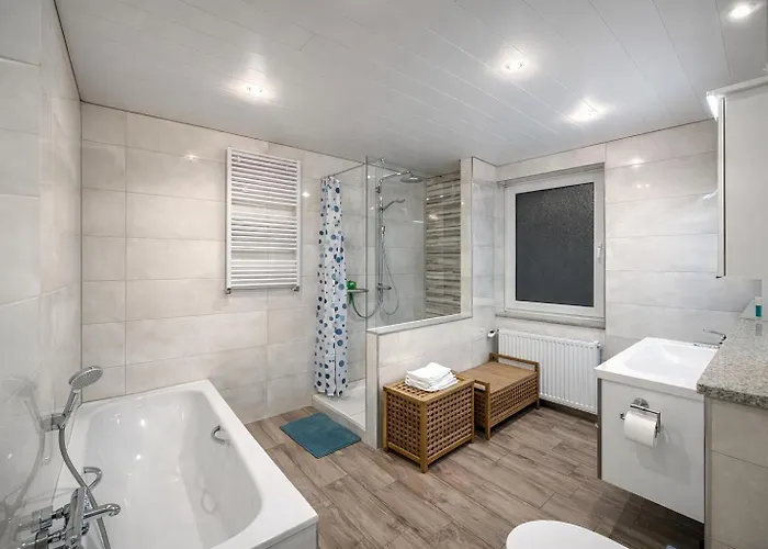 Haus Mammut - Geraeumiges Luxus Appartement Hückelhoven